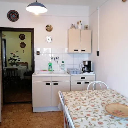 Ildiko Vendeghaz Homestay *