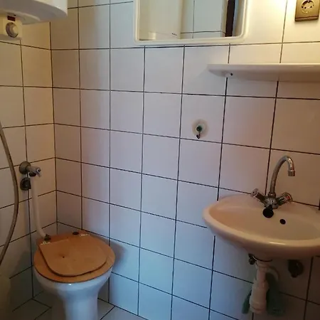 Ildiko Vendeghaz Homestay